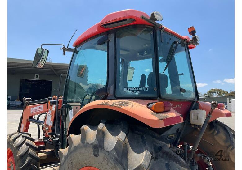 Kubota M9540 Tractor / Loader