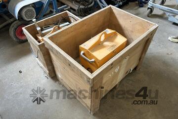 2x Aardwolf Vacuum Block Lifters