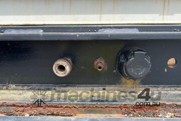 1996 Krueger ST-3-38 Tri Axle Skel Trailer