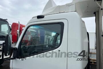 2017 Mitsubishi Fuso Canter L7/800 Refrigerated Pantech