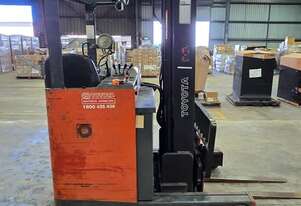 Toyota 2012   REACH 6FBRE16