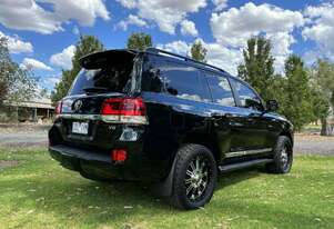 Toyota   Landcruiser
