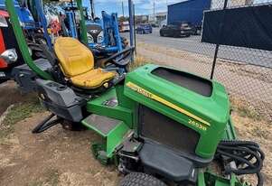 John Deere 2653B Ride-On Mower