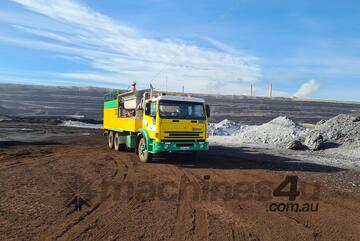 International Hydroseeder 4000lt Truck