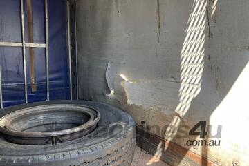 2020 Maxitrans ST3 Tri Axle Curtainside A Trailer