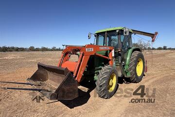 John Deere   6210 TRACTOR
