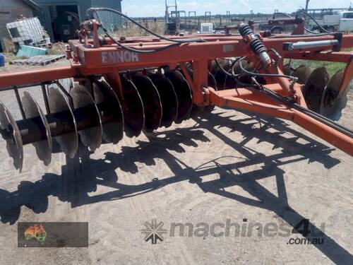 (8707) ENNOR - 44 Plate - Upgraded to 28 inch Discs