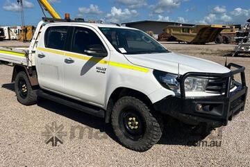 Toyota   Hilux GUN126R