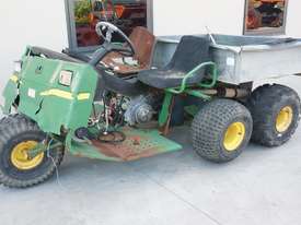 Used John Deere Gator AMT626 5 Wheeler - picture0' - Click to enlarge