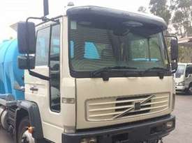 2003 Volvo FL6 - picture0' - Click to enlarge