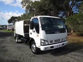 2007 Isuzu NPR400 Garbage Compactor - picture0' - Click to enlarge