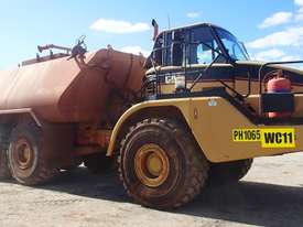 Cat 740 Water Truck - picture2' - Click to enlarge