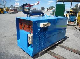 LINCOLN 275AMP DIESEL DRIVEN WELDER - picture0' - Click to enlarge