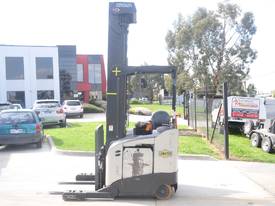 CROWN RR Reach Truck  - picture0' - Click to enlarge