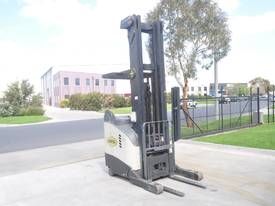 CROWN RR Reach Truck  - picture1' - Click to enlarge