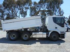 Iveco Stralis ATi 450 Tipper Truck - picture2' - Click to enlarge