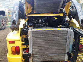 Used New Holland L230 Skid Steer - picture1' - Click to enlarge