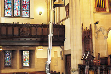 30AM Vertical Mast Lifts - 29 ft 10 in Platform Height for Operator Comfort & Stability