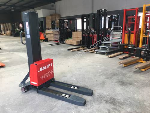 500kg Self-Lift Electric Stacker/Lifter