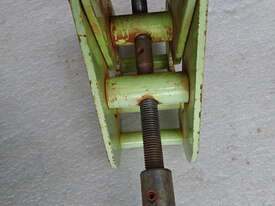 Girder Clamp Beam Clamp 2 ton Loadset - picture2' - Click to enlarge