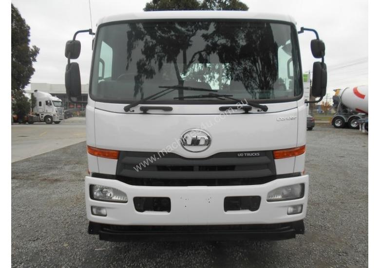 caption UD PK17 280 Cab chassis Truck