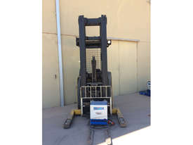 2008 Yale NRO45ER Pallet Stacker - picture0' - Click to enlarge
