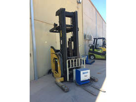 2008 Yale NRO45ER Pallet Stacker - picture1' - Click to enlarge