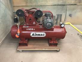 Airmac 125L Air Compressor - picture3' - Click to enlarge