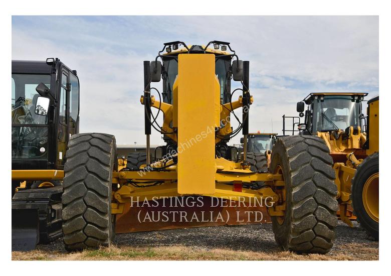 caption CATERPILLAR 14M Motor Graders