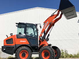 KUBOTA R065 Articulated Loader - picture0' - Click to enlarge