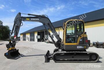 8.0 Tonne Excavator with Buckets for  