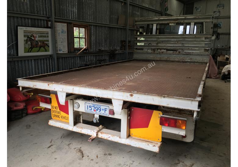 caption dodge d3f tray truck 1976