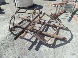 Custom Trailer Spare Tyre Rack - picture1' - Click to enlarge