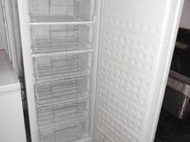 Upright Freezer, 183 lt - picture0' - Click to enlarge