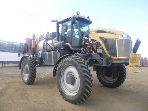 RoGator RG900 Boom Spray Sprayer