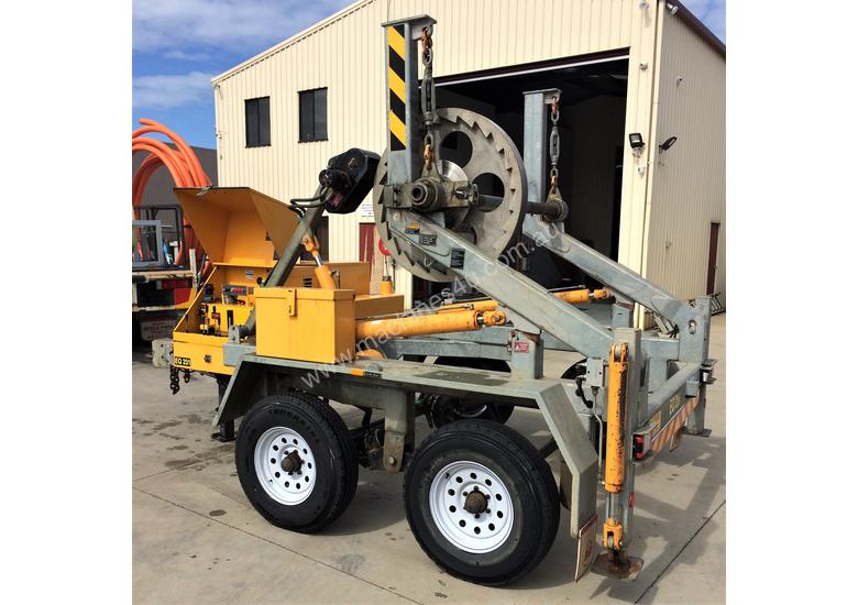 caption Redmond Gary 3.5T Duel Axel Self-loading Cable Drum Trailer