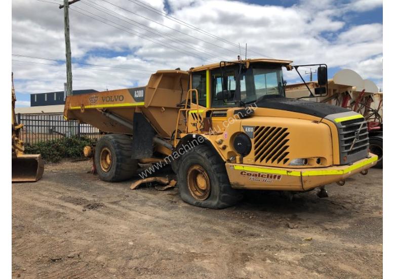 caption 2007 VOLVO A30D 6X6 ARTICULATED DUMP TRUCK