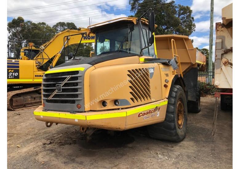 caption 2007 VOLVO A30D 6X6 ARTICULATED DUMP TRUCK