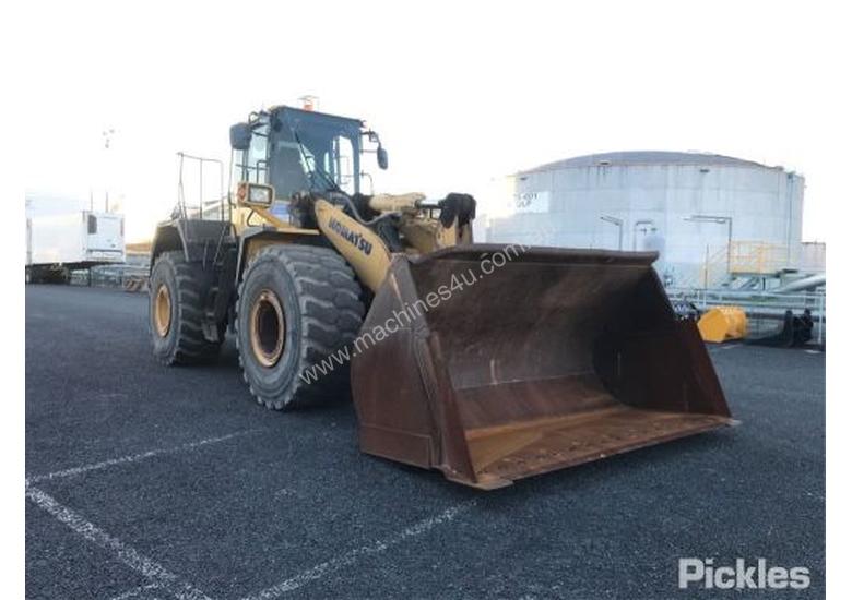 caption 2010 Komatsu WA480-6