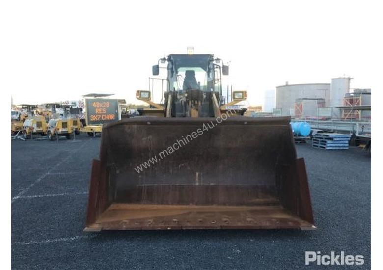 caption 2010 Komatsu WA480-6