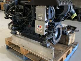 VM Motori MD706LX 235kW Marine Diesel  + Twin Disc MG-5055A Marine Transmission - picture0' - Click to enlarge