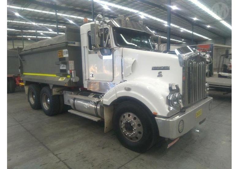 caption Kenworth T404SAR