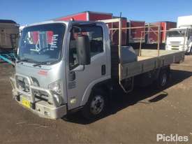 2009 Isuzu NPR 200 MWB Tradepack - picture2' - Click to enlarge