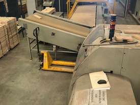 Used Optimising Saw Line + 4 Stackers - picture0' - Click to enlarge
