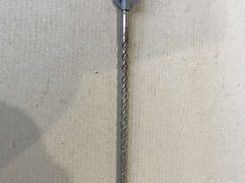Makita Drill Bit 10mm Diameter, Overall 350 mm Shank 300 mm P-30514 - picture0' - Click to enlarge