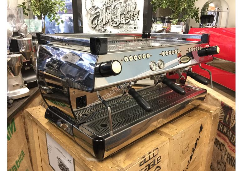 caption LA MARZOCCO GB5 3 GROUP CHROME ESPRESSO COFFEE MACHINE
