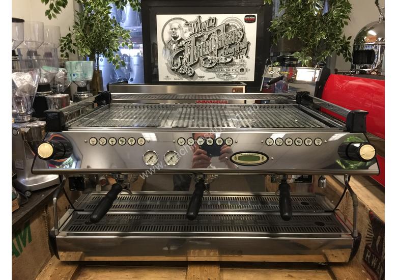 caption LA MARZOCCO GB5 3 GROUP CHROME ESPRESSO COFFEE MACHINE