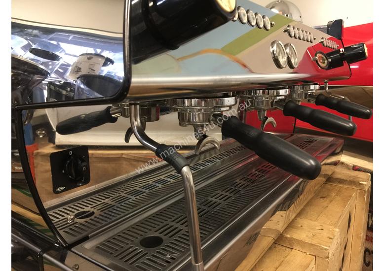 caption LA MARZOCCO GB5 3 GROUP CHROME ESPRESSO COFFEE MACHINE