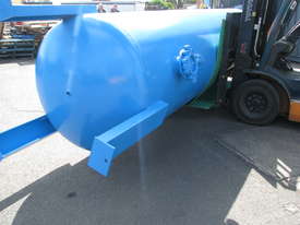 Large Vertical Air Compressor Receiver Tank 4800L - picture2' - Click to enlarge