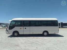 Toyota Coaster XZB50R - picture2' - Click to enlarge